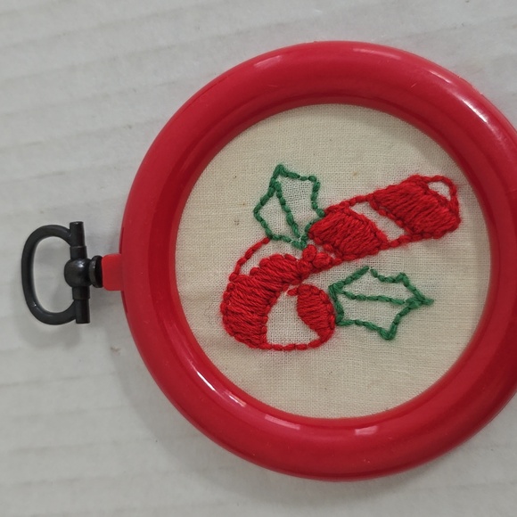 6 Festive Vintage Hand Made Embroidered Holiday Ornaments - Picture 10 of 16